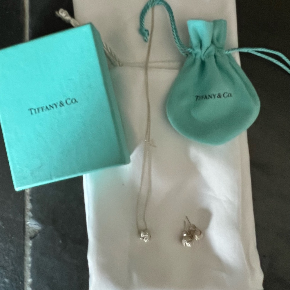 Tiffany & Company Twist Knot Necklace & Earings
